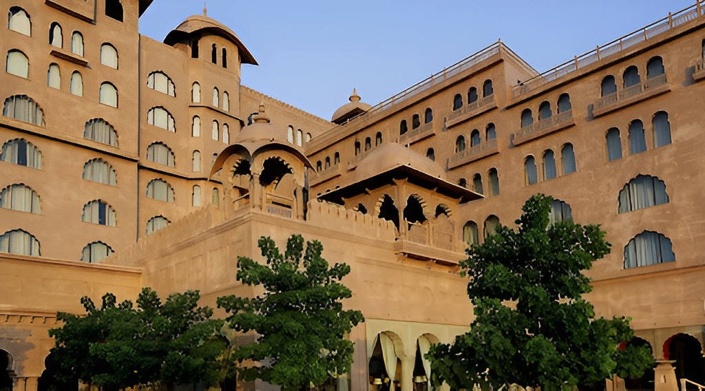 Poolside Mehendi Setup at Fairmont Jaipur