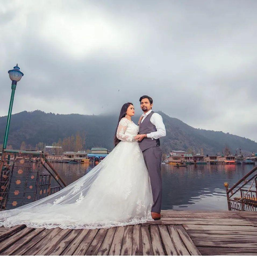 Dreamy pre wedding shoot moments captured beautifully