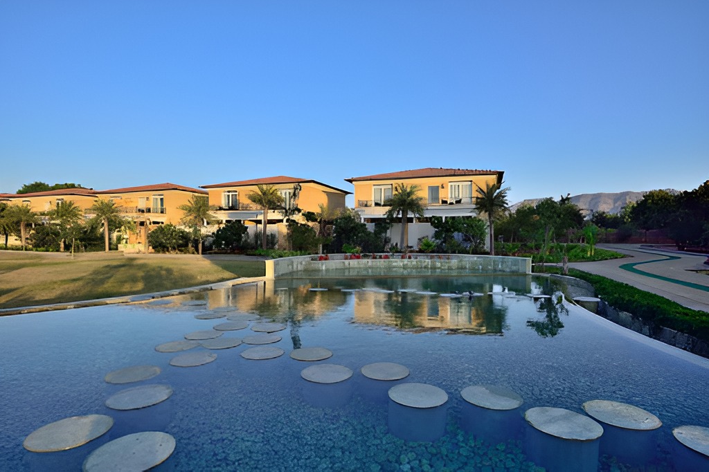 westin-ajmer-exterior-resort-view-aravalli-hills